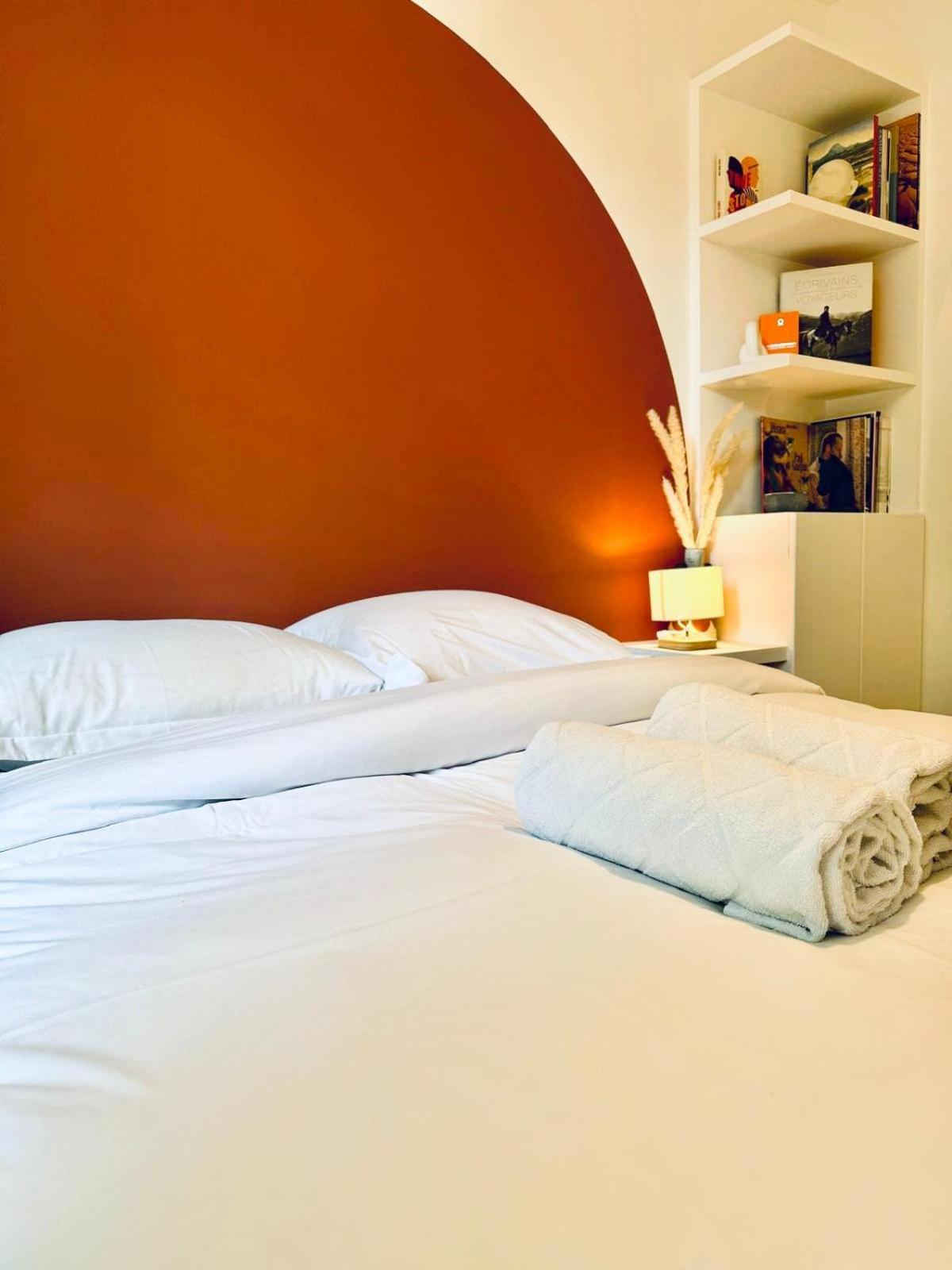 Charmant Appartement Au Coeur De Montmartre! Paris Bagian luar foto